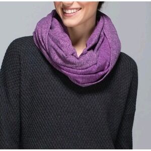 Lululemon Vinyasa Scarf Rulu Check Pique Ultra Violet Heathered Button Snap Wrap